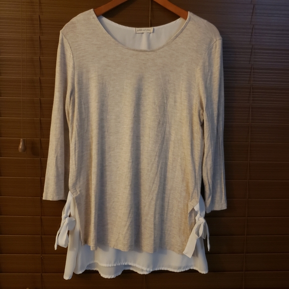Anthropologie Tops - Anthropologie pebble and stone side tie Large